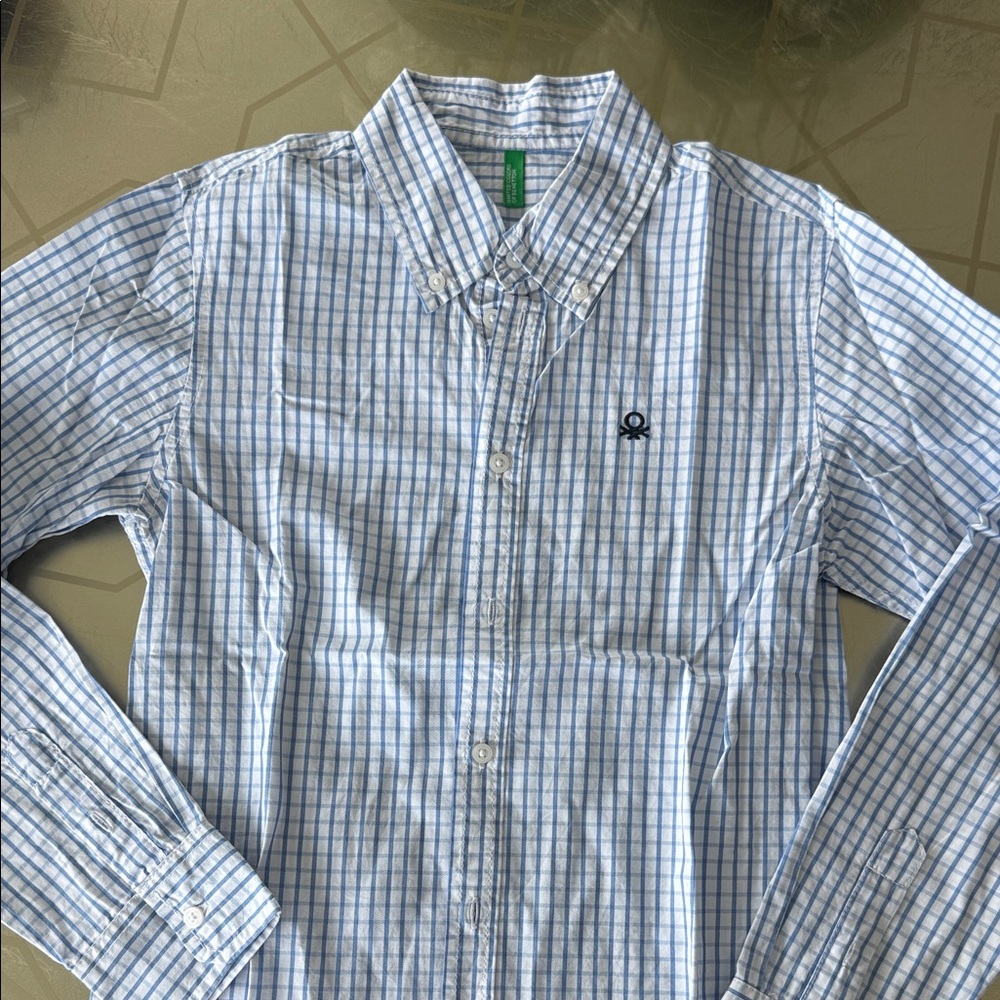 United Colors Of Benetton Men's Light Blue and White Plaid Button-Down Shirt